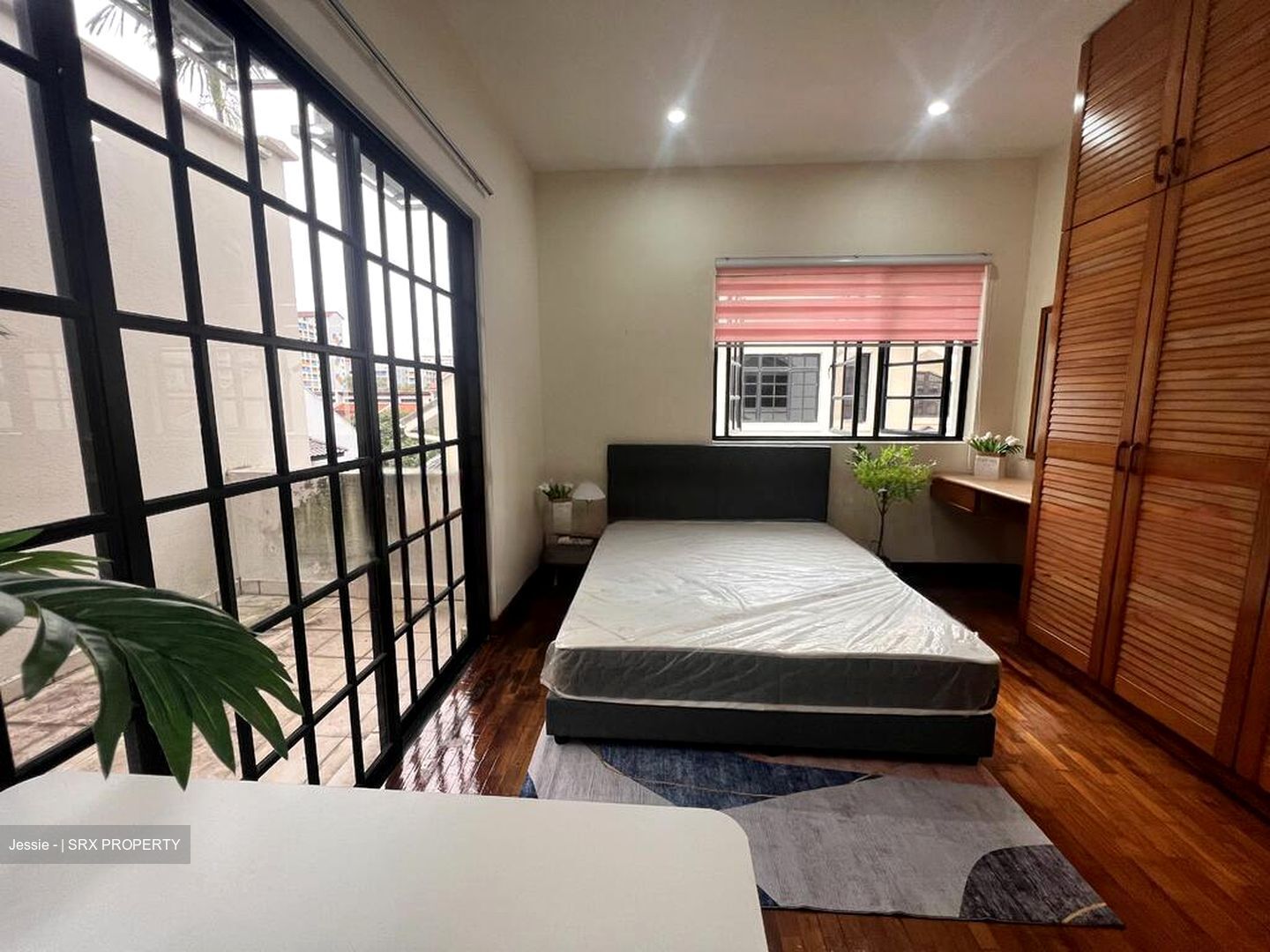Yunnan Gardens (D22), Terrace #467842901